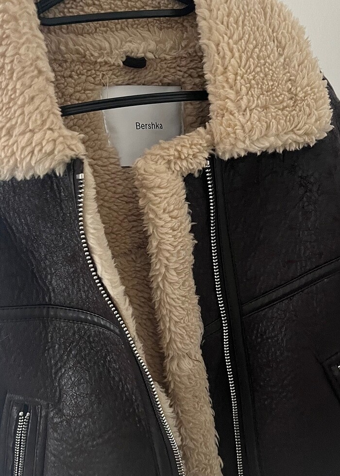 Bershka kürklü ceket - Görsel 2