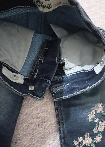 civil marka Nakışlı Düğmeli Kız Kot Pantolon - Görsel 4