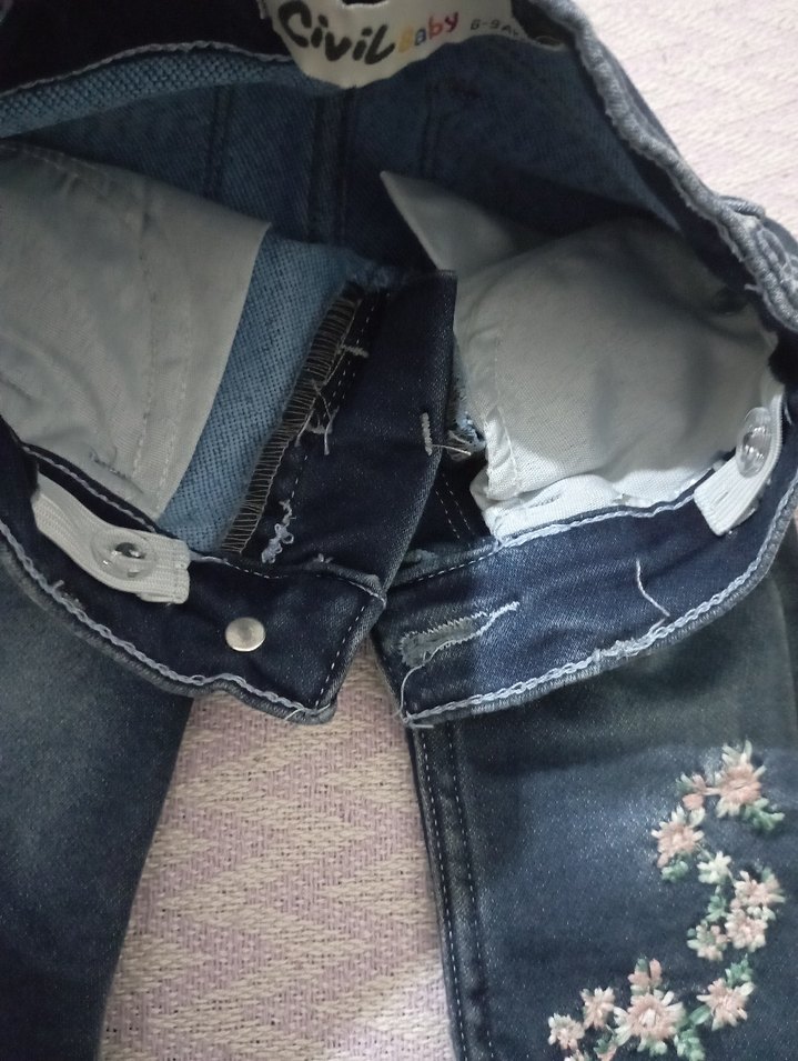 civil marka Nakışlı Düğmeli Kız Kot Pantolon - Görsel 4