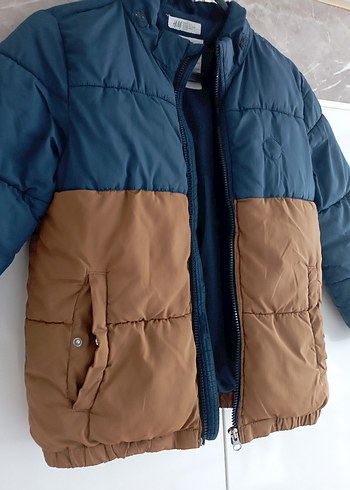 9 Yaş Beden H&M marka Erkek Çocuk Kahverengi ve Lacivert Mont