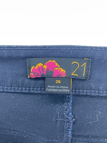 28 Beden lacivert Renk Forever 21 Jean / Kot %70 İndirimli.