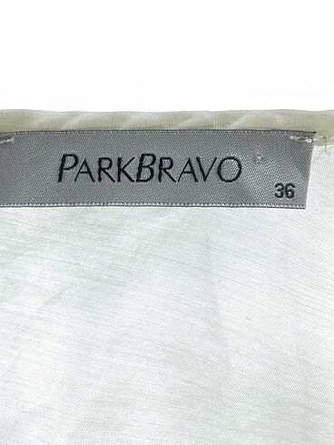 36 Beden beyaz Renk Park Bravo Bluz %70 İndirimli.