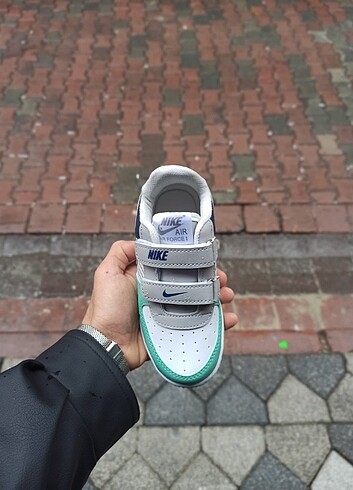 24 Beden Nike Air force çocuk spor ayakkabı