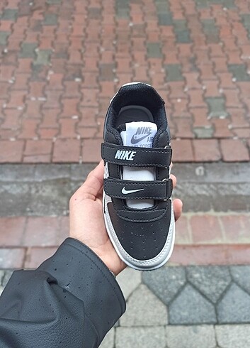 28 Beden Nike Air force çocuk spor ayakkabı