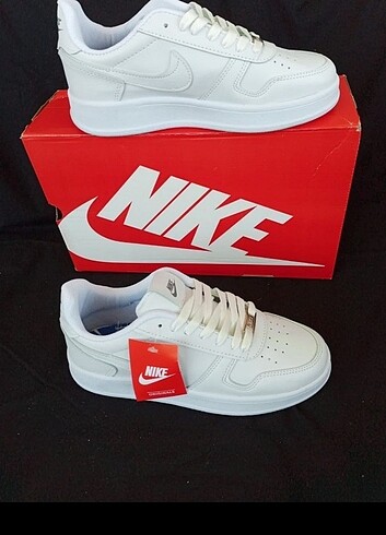 ?? Nike Air Force