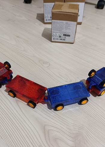 2 Adet Orta Boy Manyetik Araba - Görsel 3