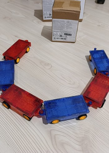 2 Adet Orta Boy Manyetik Araba - Görsel 2