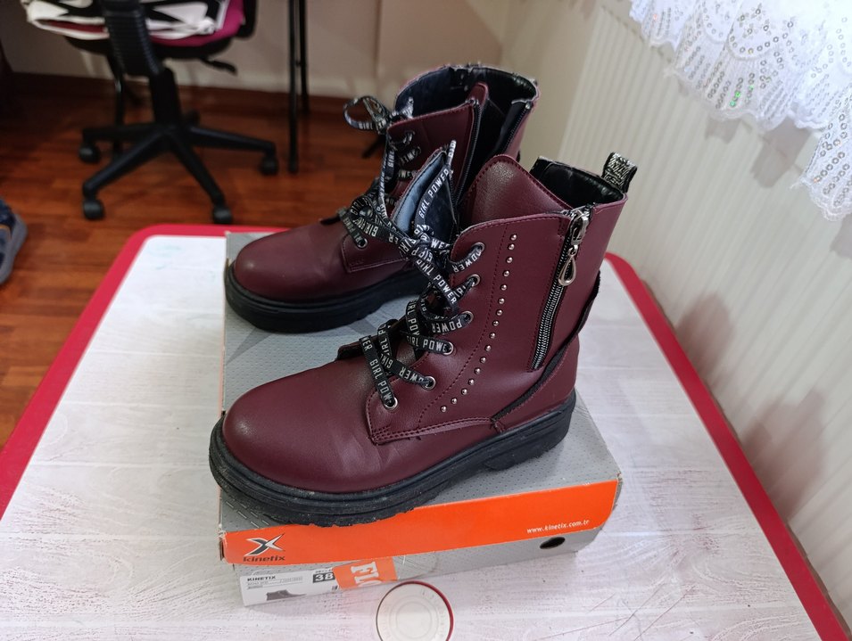 35 Numara Bordo Deri Yüksek Topuklu  Bot - Görsel 2