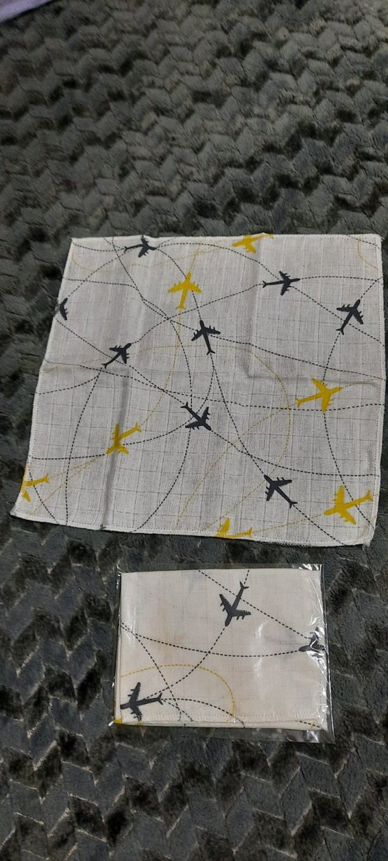 2 Adet Müslin bebek ağız mendili ve corap - Görsel 3