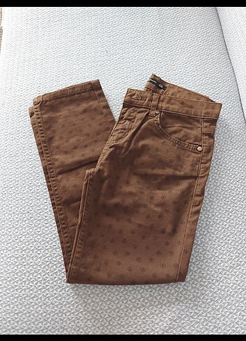 paulmark erkek çocuk pantolon 8-9 yaş,