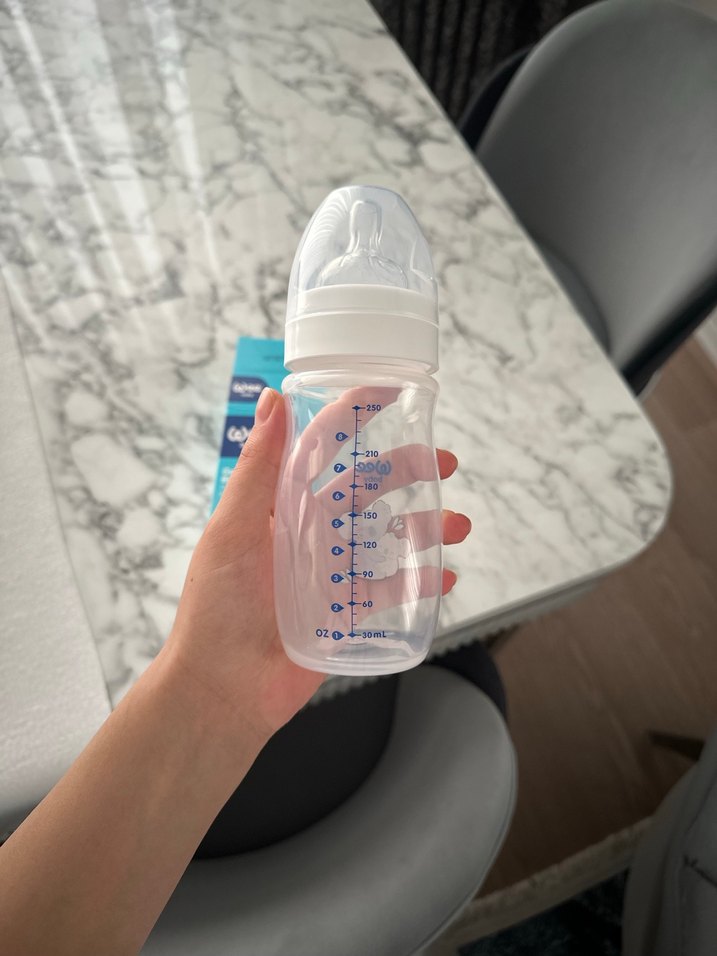 Beyaz Bebek Biberonu Pastel Tasarım - Görsel 2