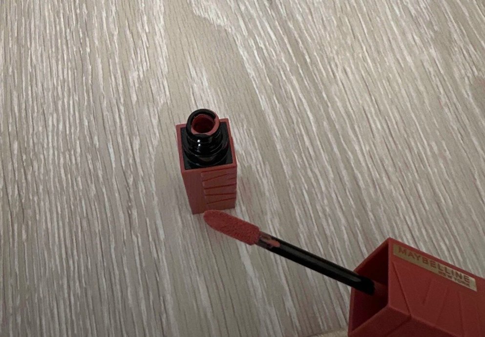 Maybelline Superstay Vinil Likit Ruj 100 Armed - Görsel 2