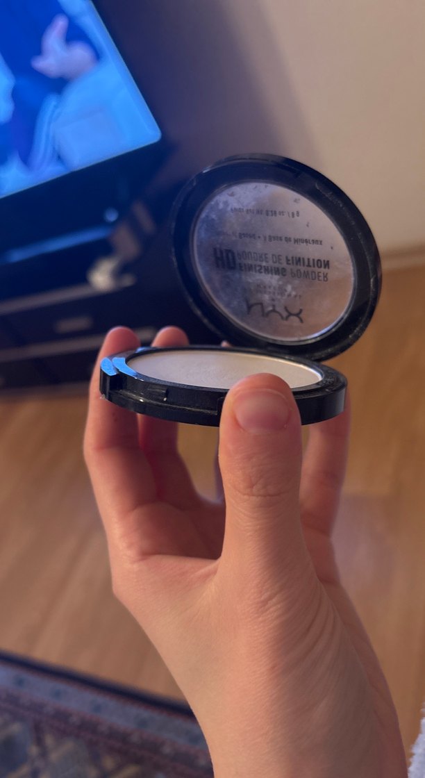 NYX HD Mineral Bazlı Bitirici Pudra Bej - Görsel 3