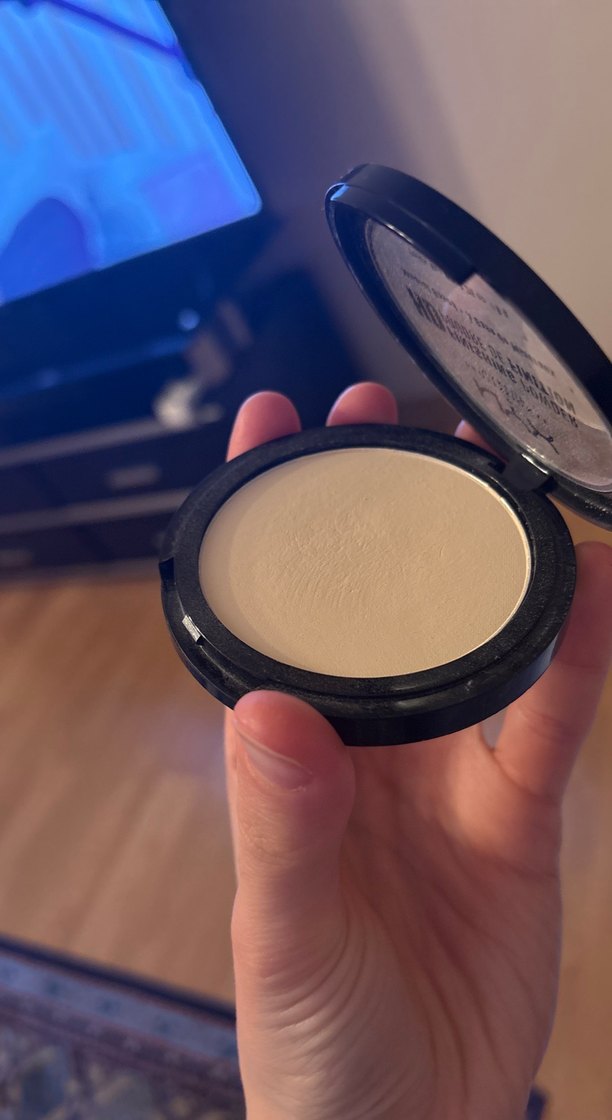 NYX HD Mineral Bazlı Bitirici Pudra Bej - Görsel 4