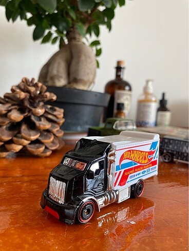 Hot wheels araba