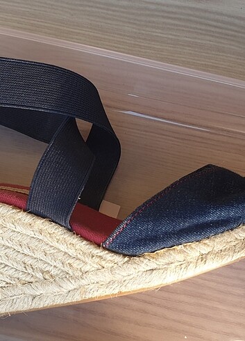 Nine West dolgu topuk ayakkabi kot hasır