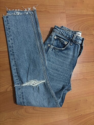 Zara Zara jean bi kere giyildi