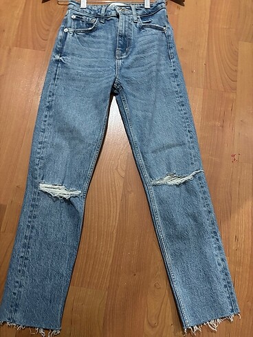 32 Beden mavi Renk Zara jean bi kere giyildi