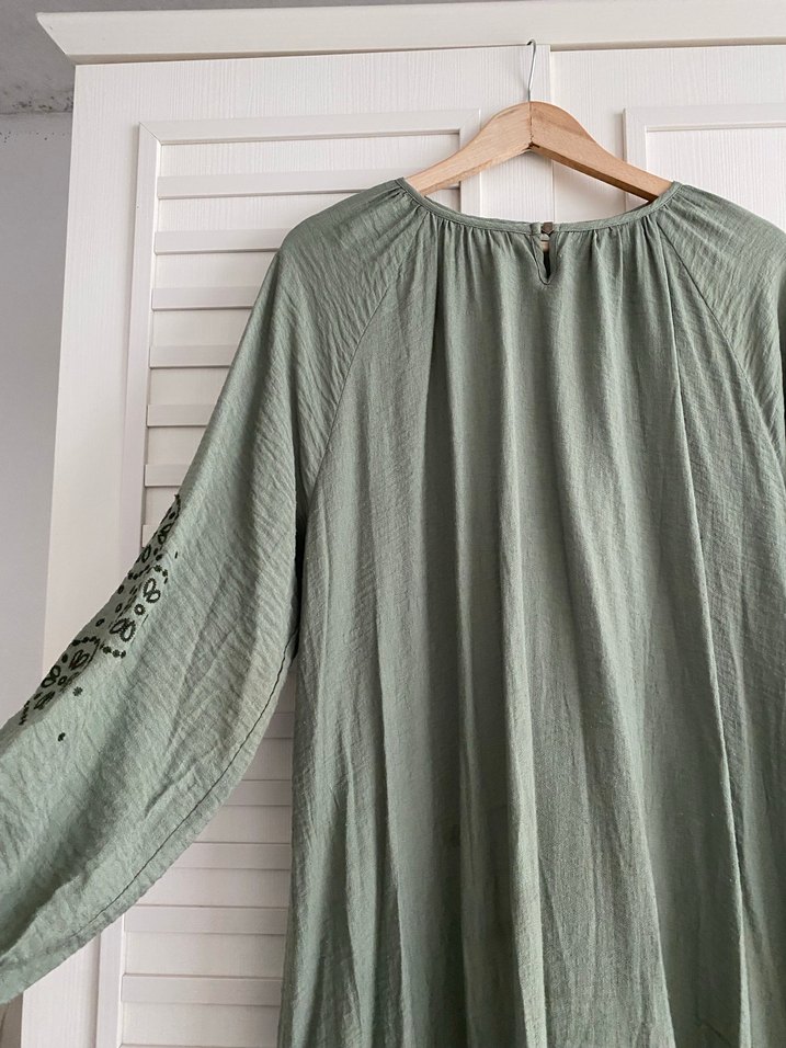 Nakışlı reglan kol keten elbise - Görsel 5