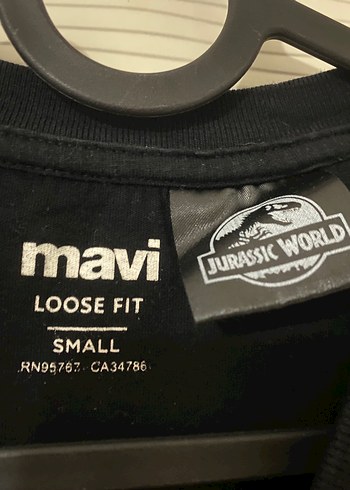 Jurassic World Siyah Kısa Kollu Tişört - Görsel 2