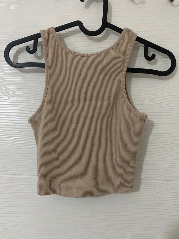 Bej Bisiklet Yakalı Kolsuz Kısa Kadın Atlet - Görsel 3