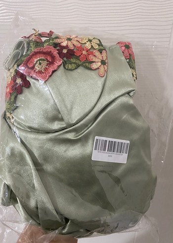 Nakışlı Yeşil İpek Görünümlü Viral Uzun Elbise - Görsel 2