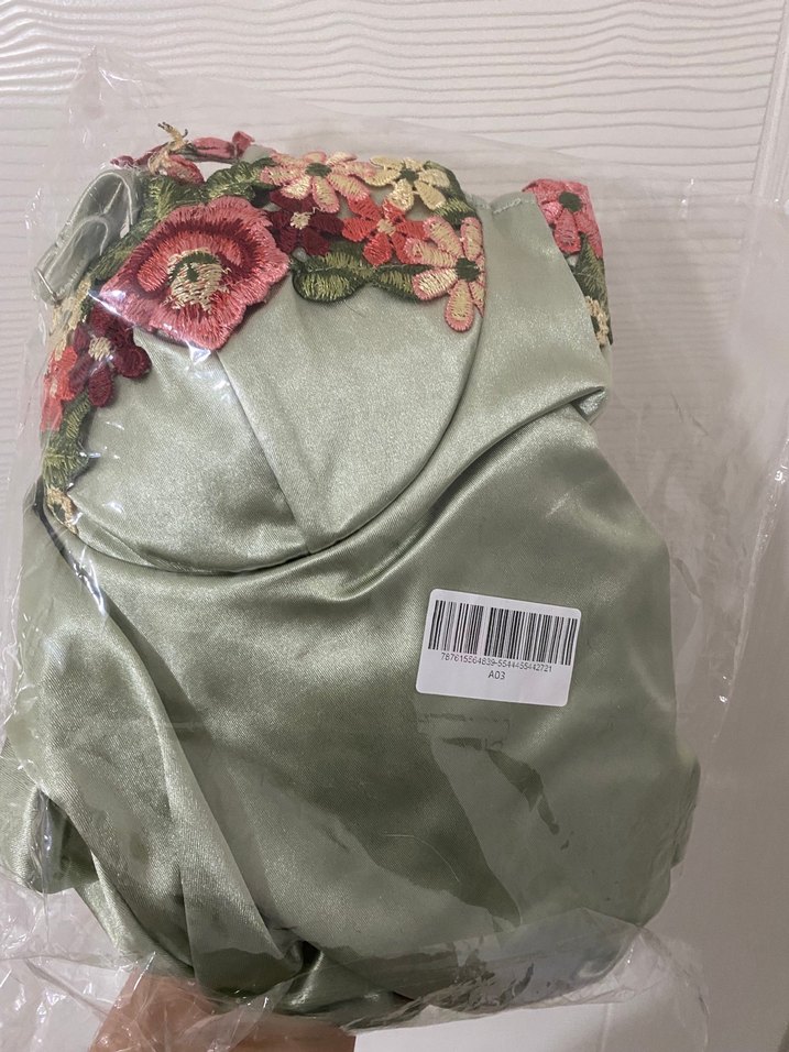 Nakışlı Yeşil İpek Görünümlü Viral Uzun Elbise - Görsel 2