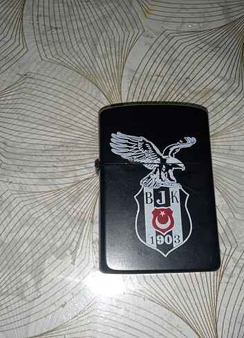 Beşiktaş lı Zippo benzeri çakmak