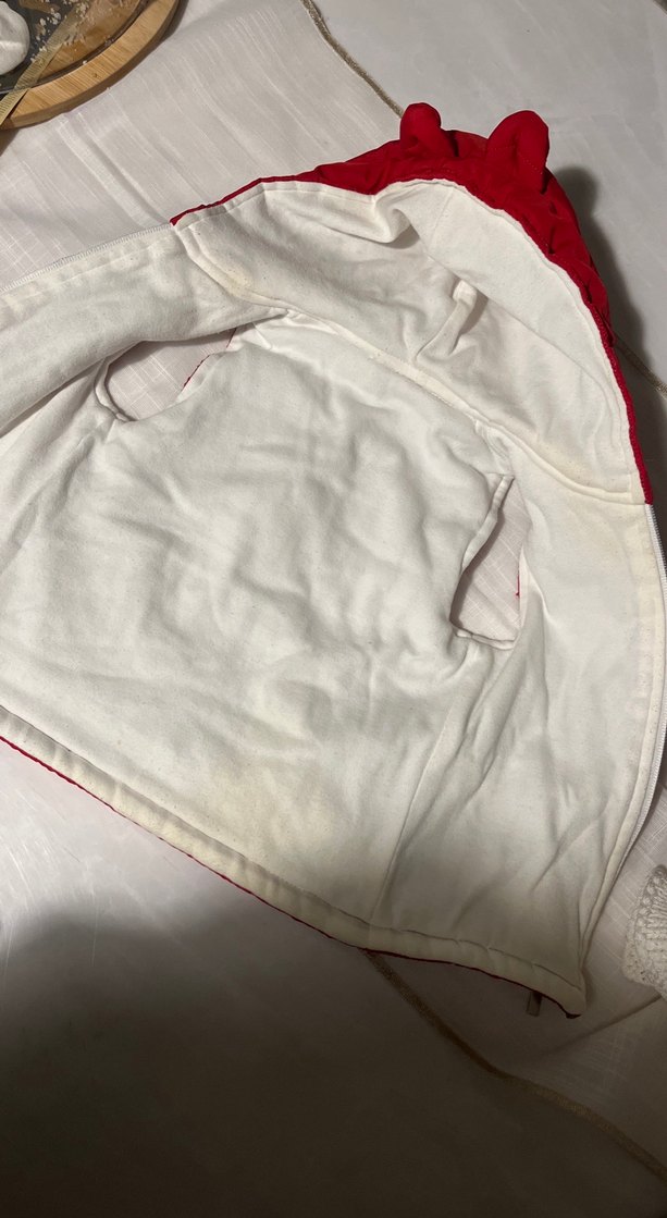 Kız Çocuk Parlak Kırmızı Kapüşonlu Yelek - Görsel 3