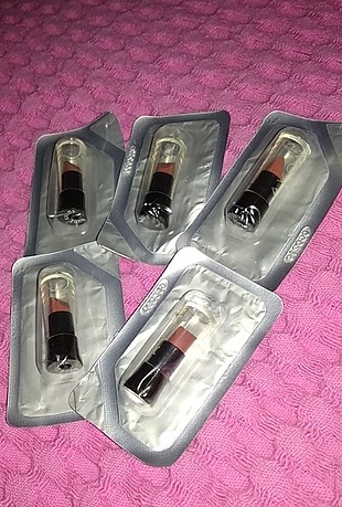 Avon testir rujlar