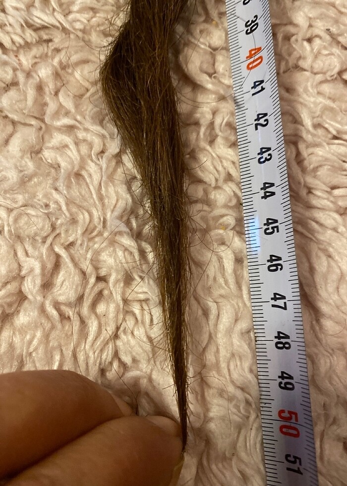 Doğal Gerçek Saç 50cm 27?. 0 Gerçek Saçtır800 gr olup 1 kg yakın - Görsel 4