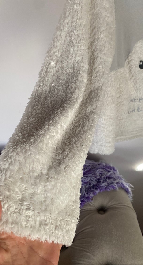 Beyaz polar üst kasın gecelik - Görsel 3