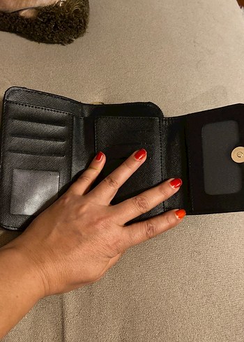 Kadın Siyah Parlak Deri Cüzdan - Görsel 3