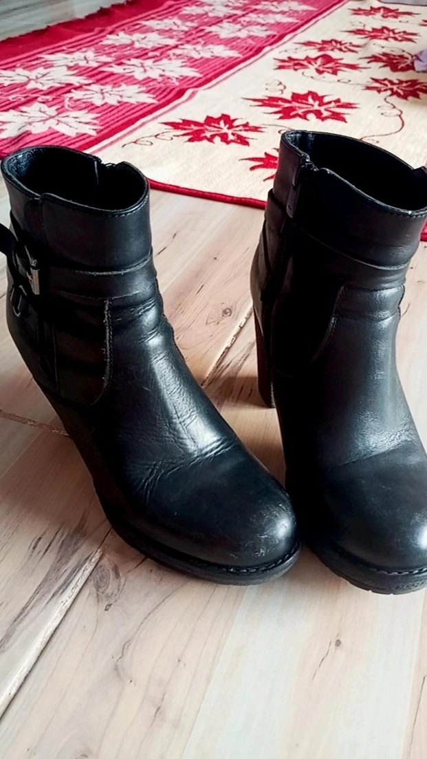 Kadın Siyah Deri Tokalı Topuklu Bot - Görsel 2