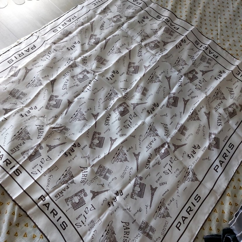 Bej Bohem Desenli Baskılı ipek esarp - Görsel 3