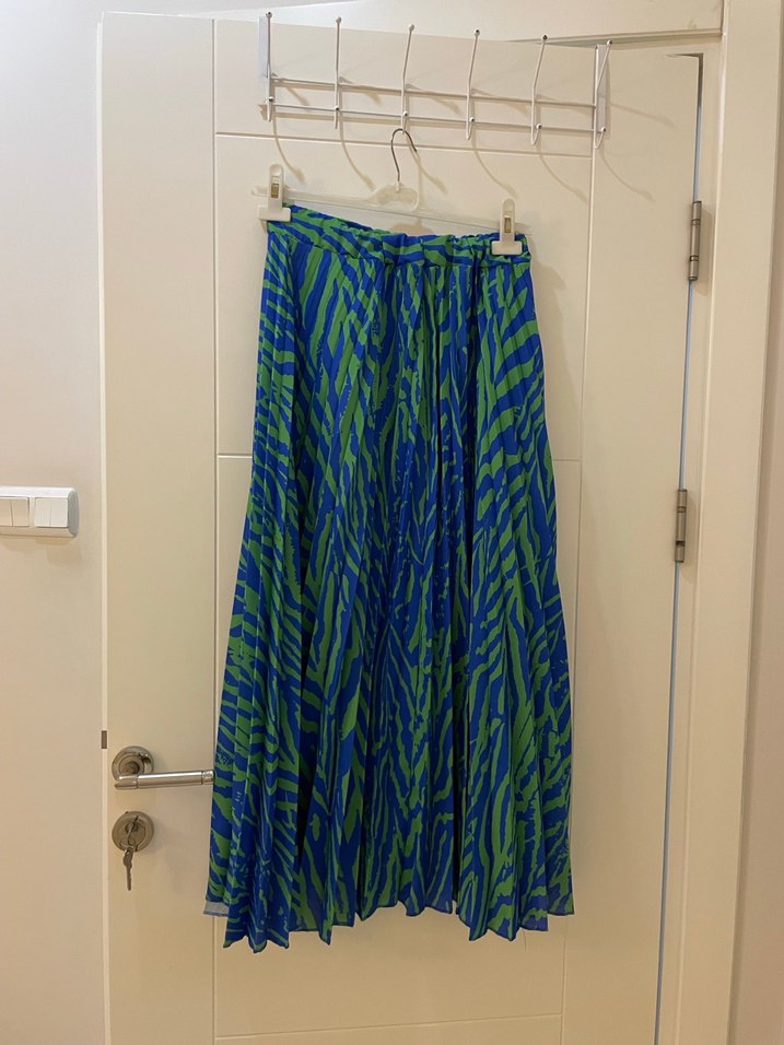 Mavi Piliseli Uzun Kadın Etek - Görsel 3