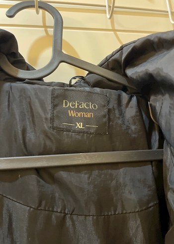 Kadın Siyah Kapitone Uzun Kış Montu - Görsel 3