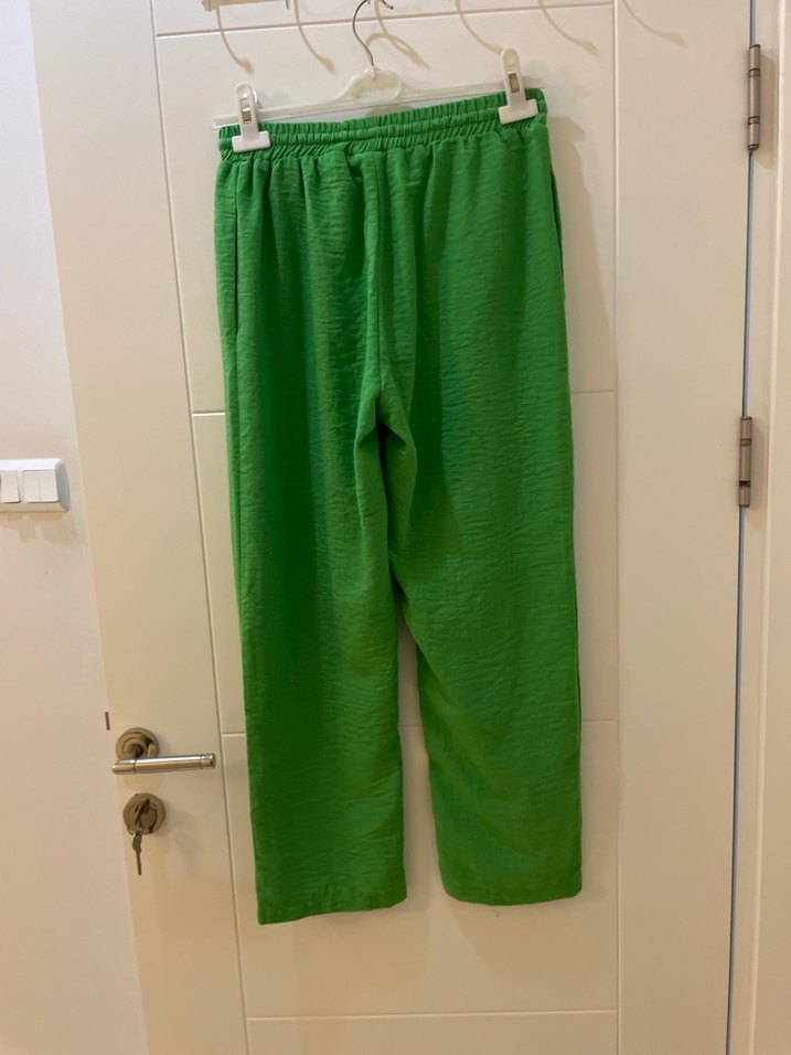 Yeşil Keten Bol Kesim Midi Kumaş Pantolon - Görsel 3