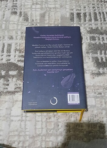 Beden Renk Kül Ciltli Kitap