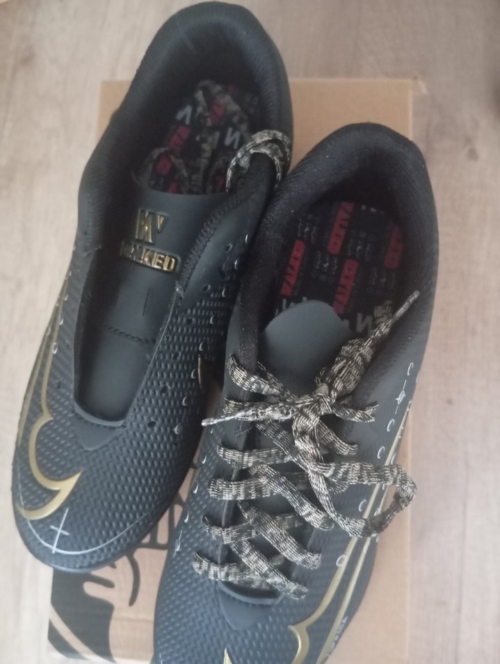 Siyah Yılan Desenli Erkek Futbol Ayakkabısı - Görsel 5