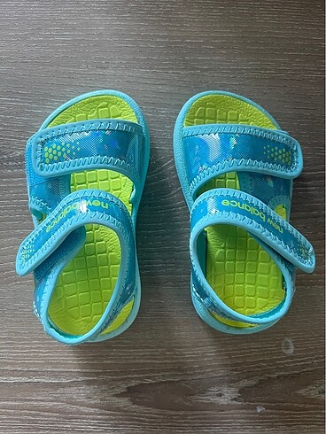 New balance bebek sandalet