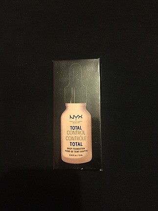  Beden NYX drop fondöten
