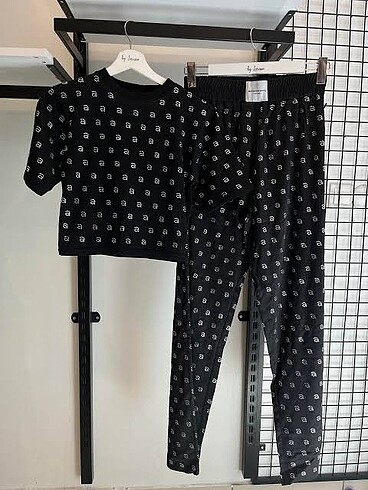 Alexander Wang takım