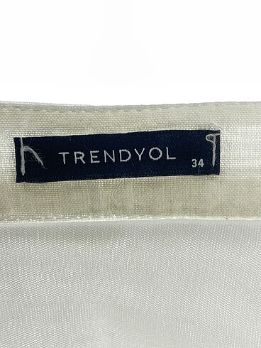 34 Beden beyaz Renk Trendyol & Milla Mini Etek %70 İndirimli.