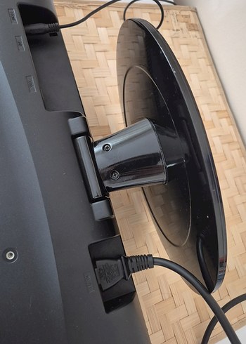 Casper Siyah Monitör - Görsel 4