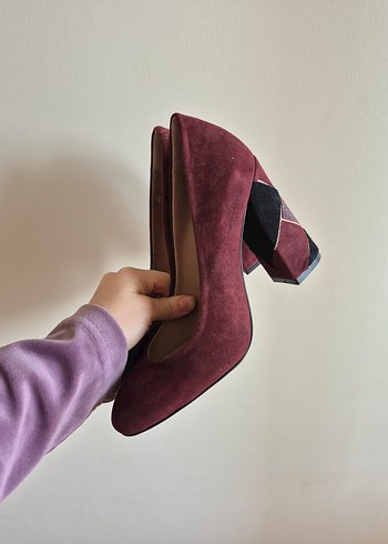 Bordo Süet Tokalı Kadın Topuklu Ayakkabı - Görsel 3