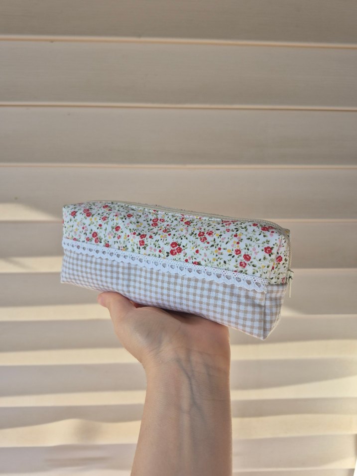 Bej Dantelli Bohem Çiçekli Makyaj Çantası - Görsel 4