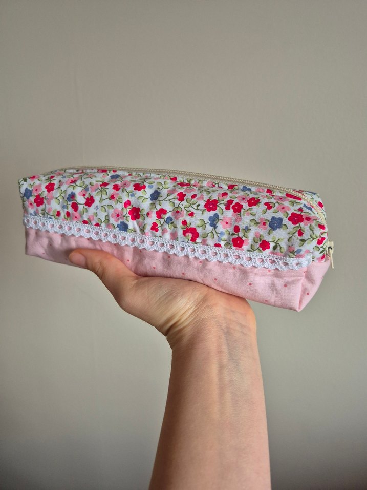 Dantel Detaylı Pembe Çiçekli Makyaj Çantası - Görsel 2