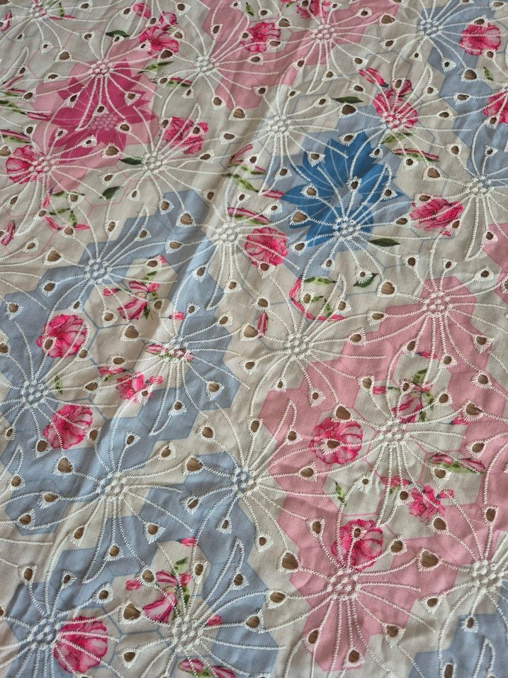 Renkli Çiçekli Fisto Kumaş - Görsel 3