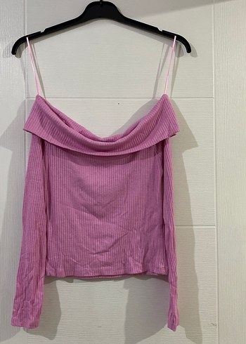 Pembe Pilili Kayık Yaka İnce Askılı Bluz